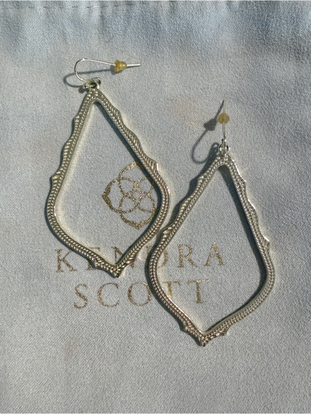 Kendra Scott Gold Filigree Openwork Drop Earrings